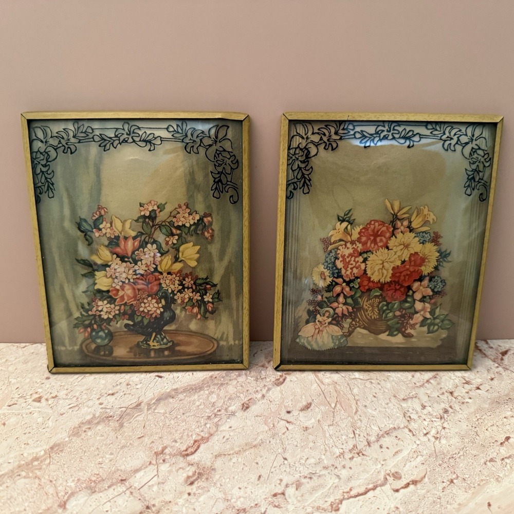 Set of 2 Mid Century Convex Bubble Glass Frames Floral Still Life Bird Vase 4x5